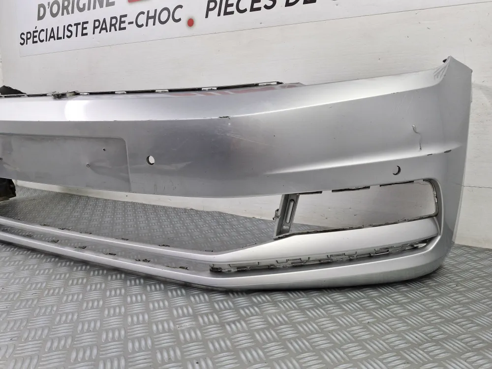 Přední nárazník Volkswagen Touran 3 (5T) (Od 06/2015) - Originální použitý ***