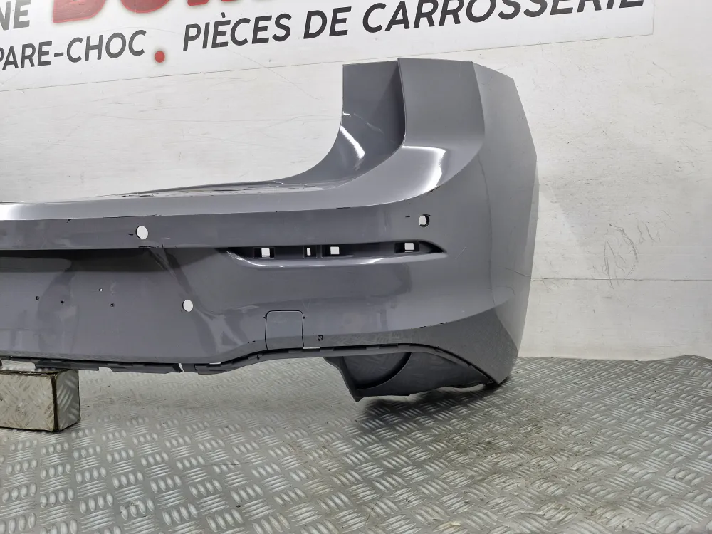 Zadní nárazník Volkswagen Golf 8 (od roku 2019) – Originální použitý s radary