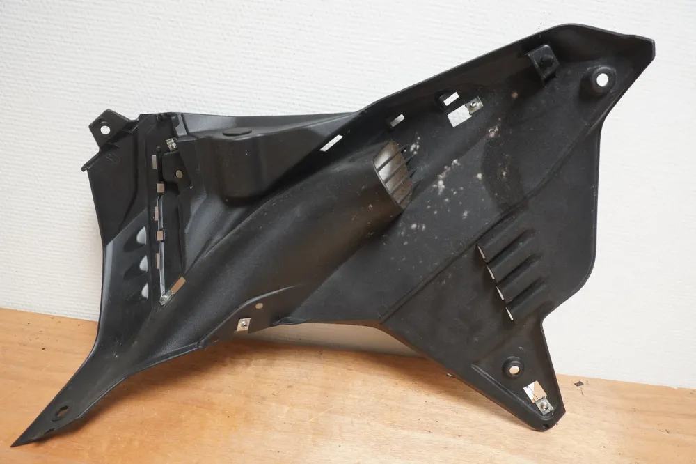 Boční kryt Yamaha