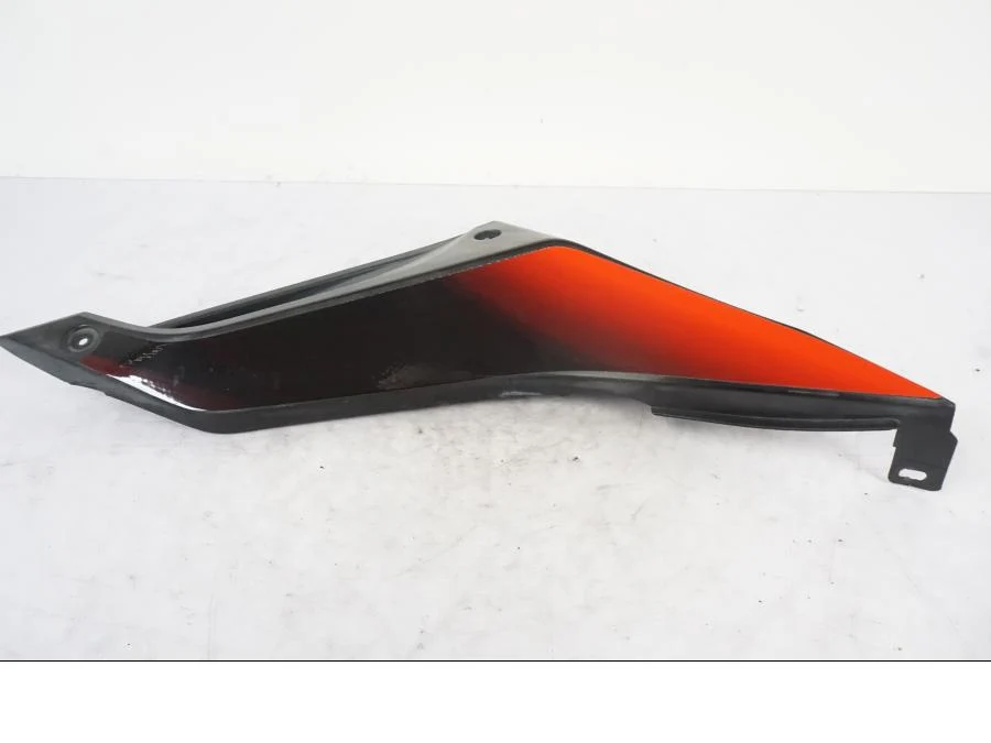 boční panel Yamaha
