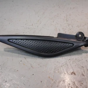 boční panel Yamaha