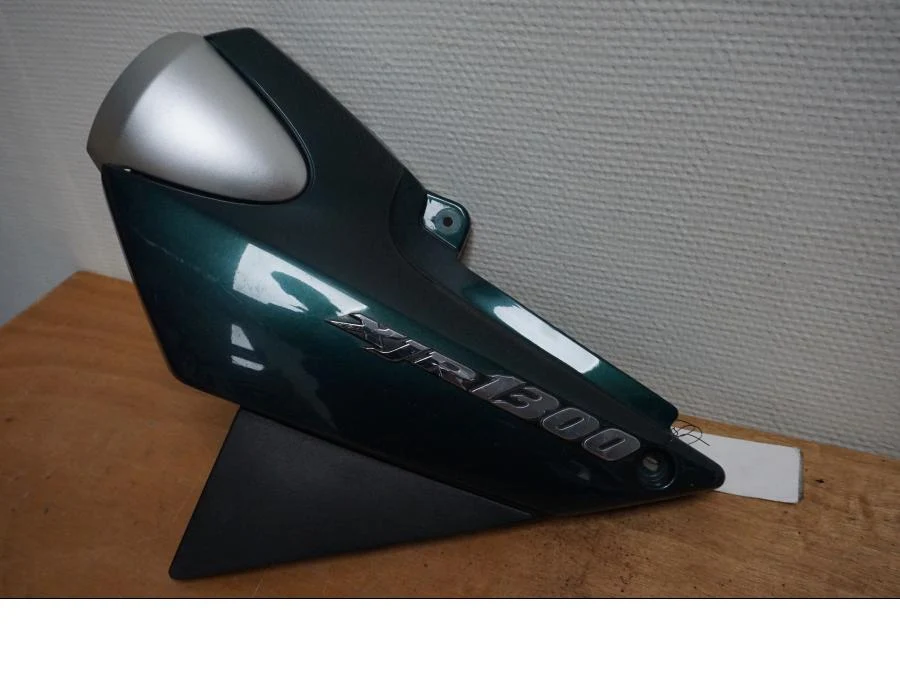 Boční panel Yamaha