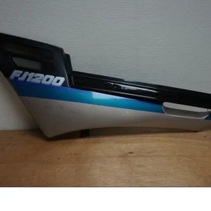 Boční panel Yamaha