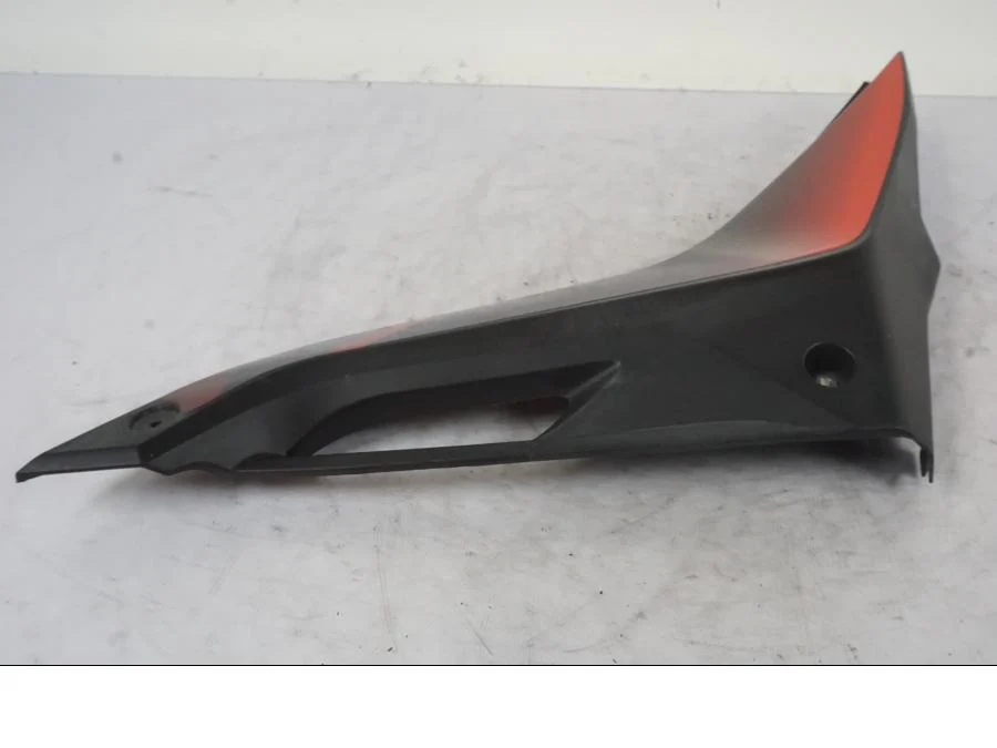 boční panel Yamaha