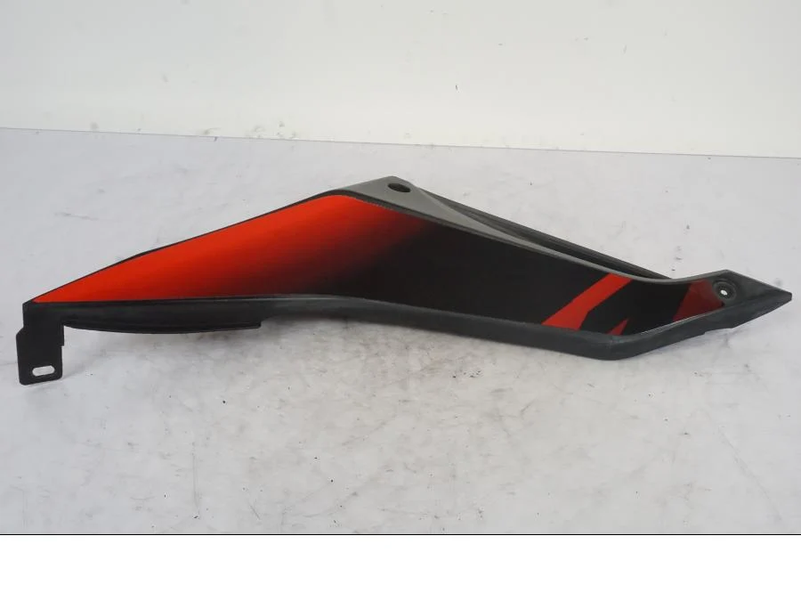 boční panel Yamaha