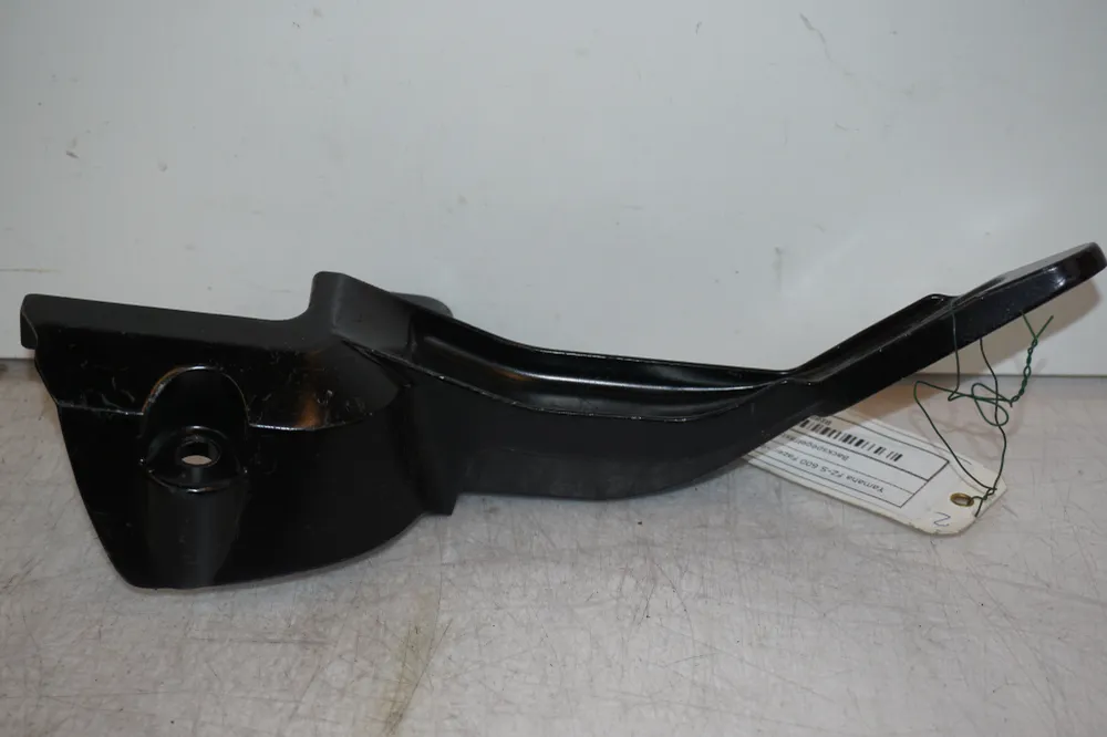 Držák zpětného zrcátka Yamaha