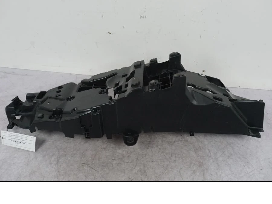 Kapotáž pod sedlem Yamaha