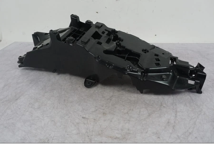 Kapotáž pod sedlem Yamaha