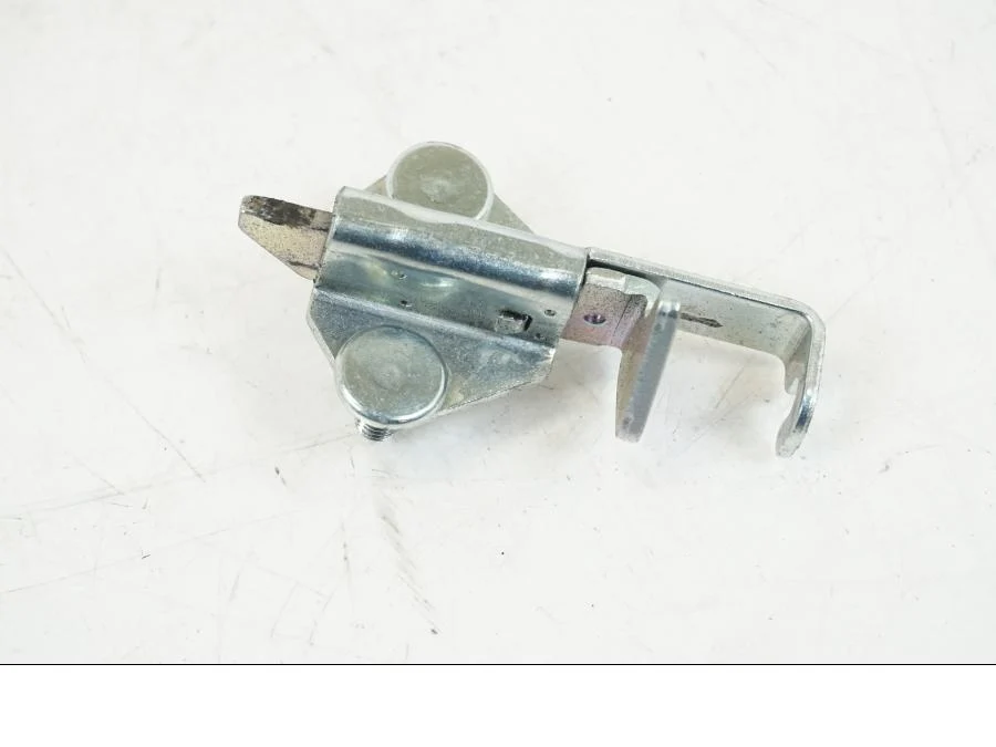 Mechanismus zámku sedla Yamaha