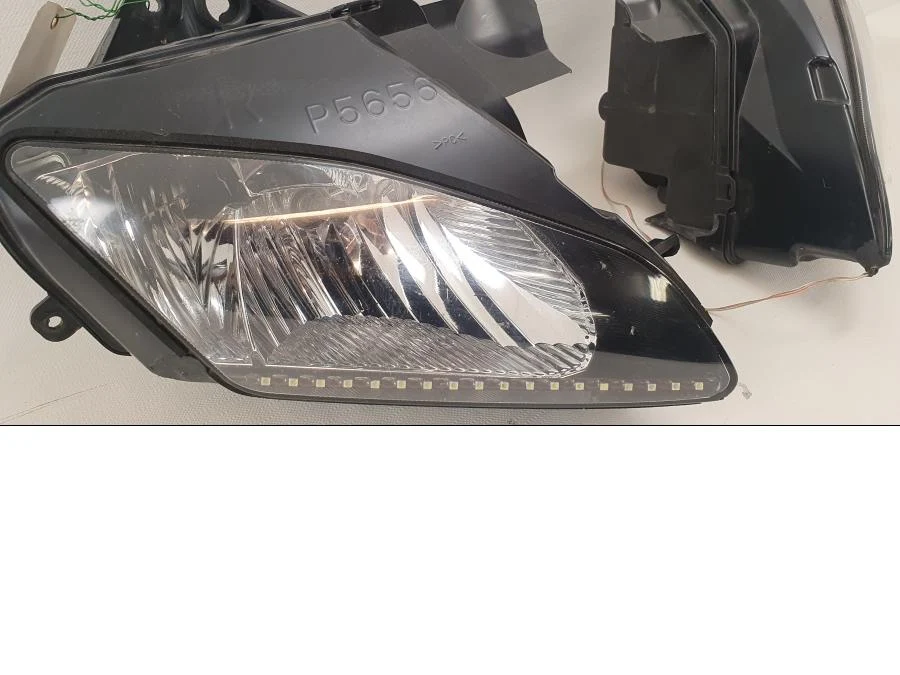 Přední světlomet Yamaha
