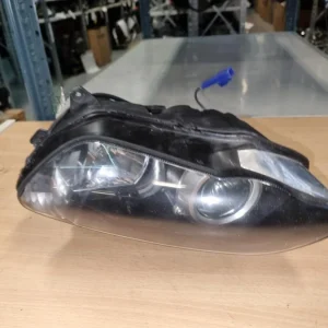 přední světlomet Yamaha