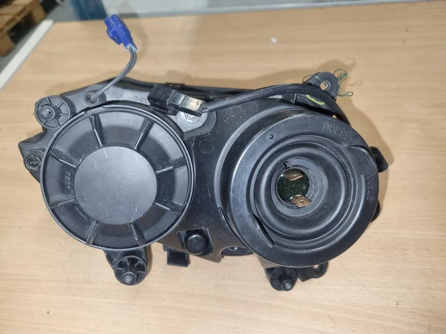 přední světlomet Yamaha