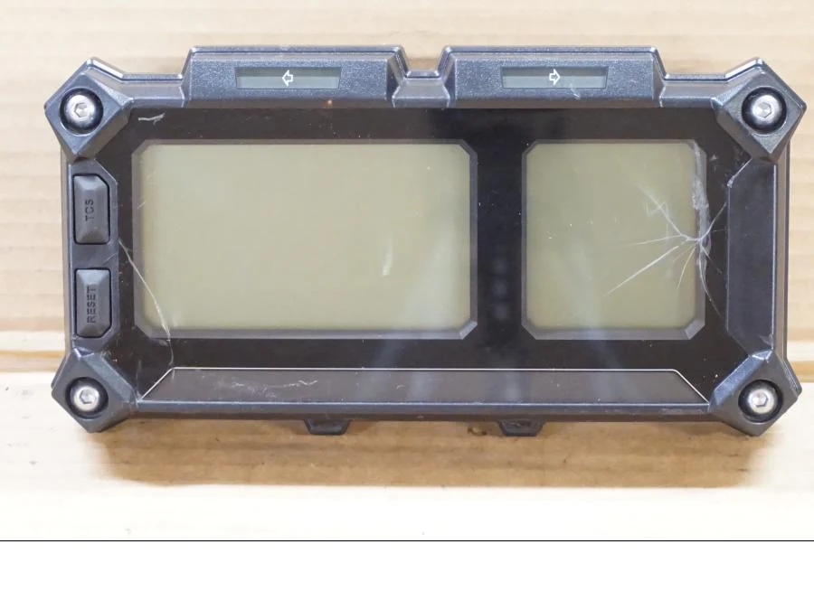 Přístrojový panel Yamaha