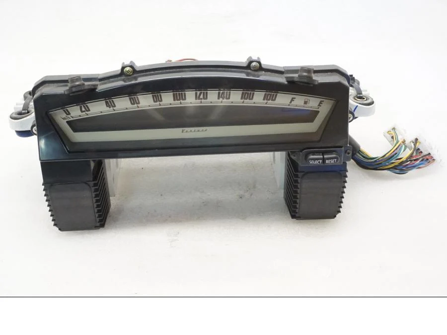 Přístrojový panel Yamaha