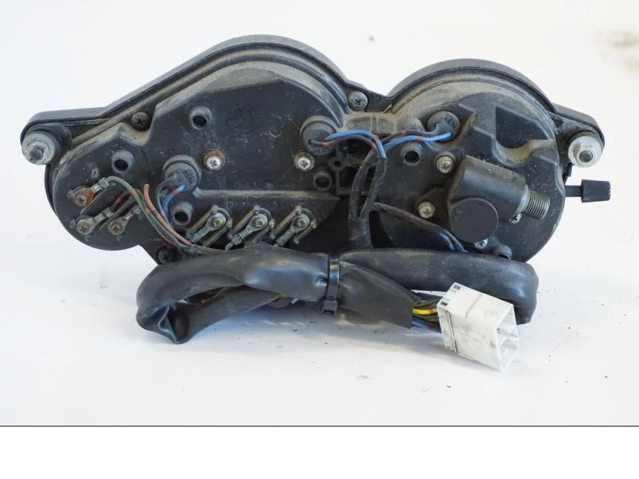 Přístrojový panel Yamaha