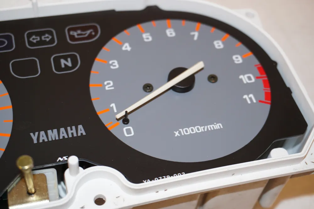 Přístrojový panel Yamaha