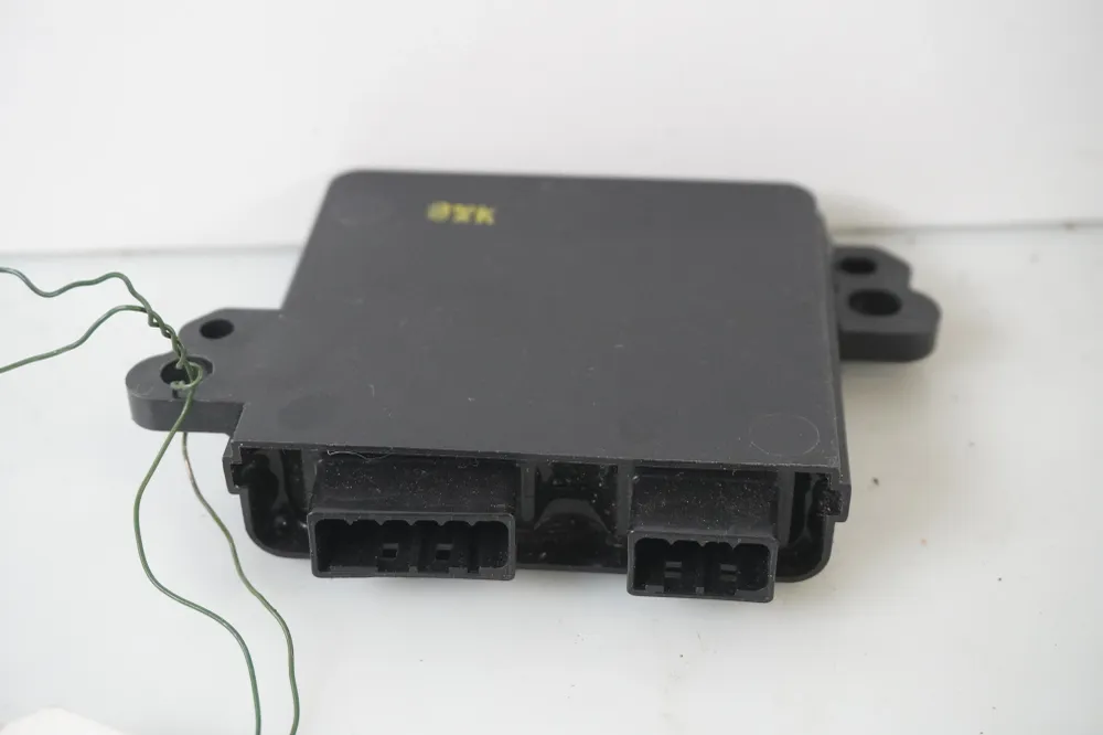 Relé světlometu Yamaha