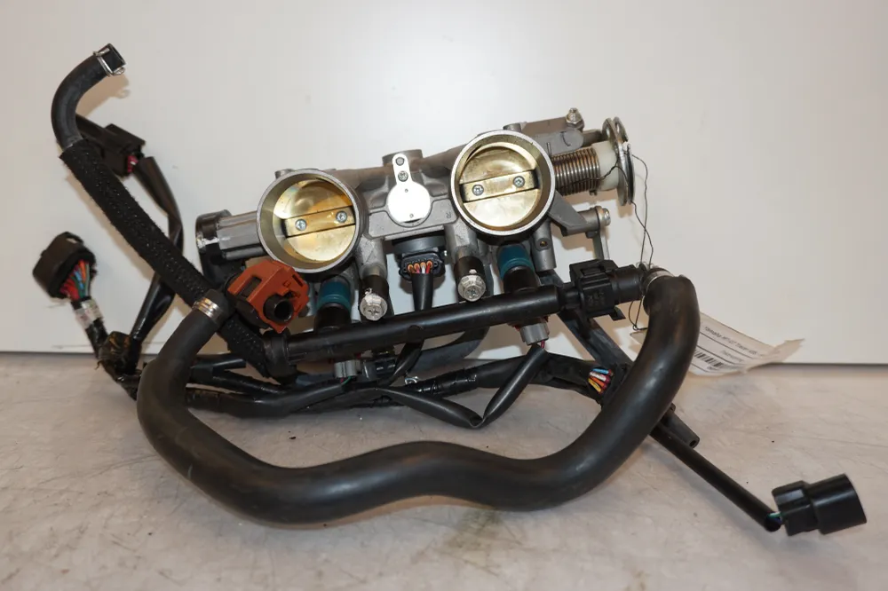 těleso škrticí klapky Yamaha