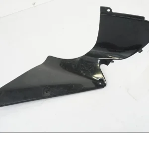 Vnitřní plast bočního krytu Yamaha