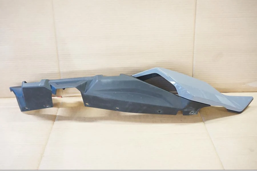 Zadní křídlo Yamaha